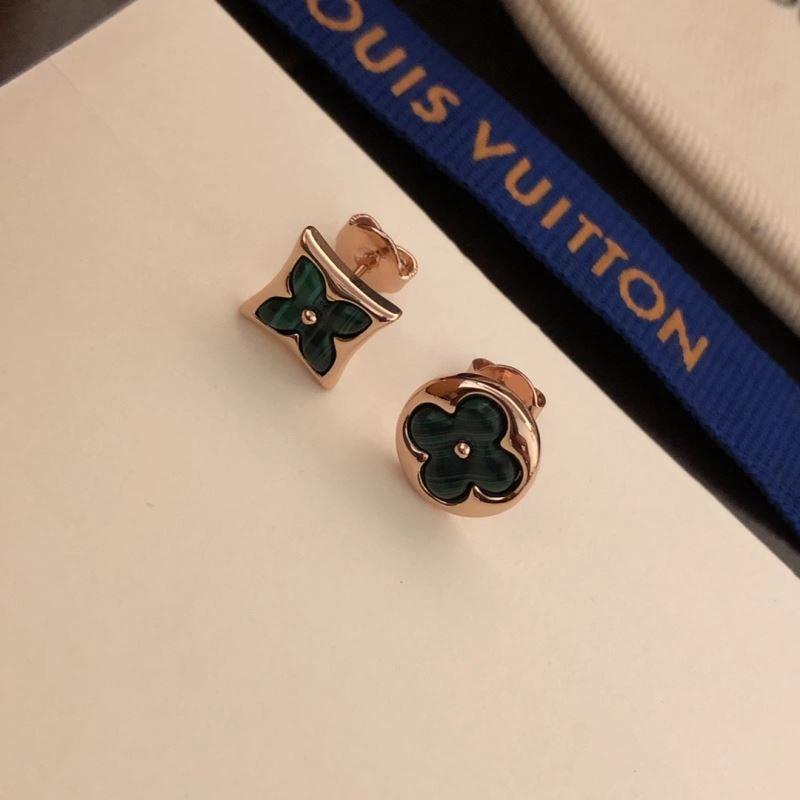 Durable Louis Vuitton Necklaces 251017