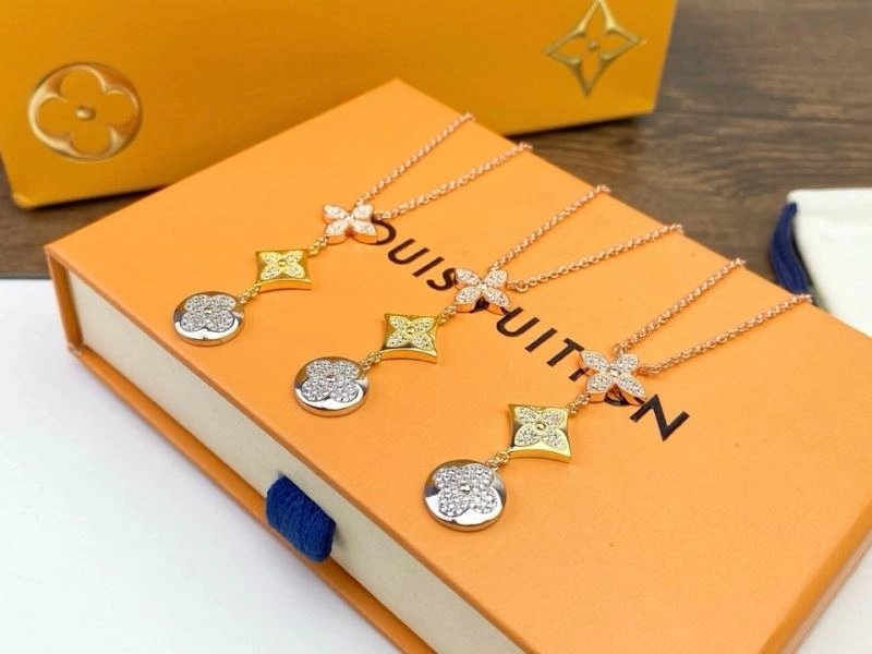Louis Vuitton Necklaces DailyWear 251016