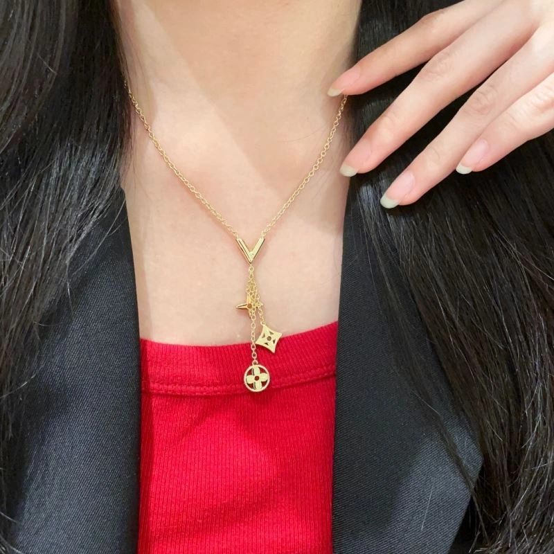 Soft Louis Vuitton Necklaces 251001