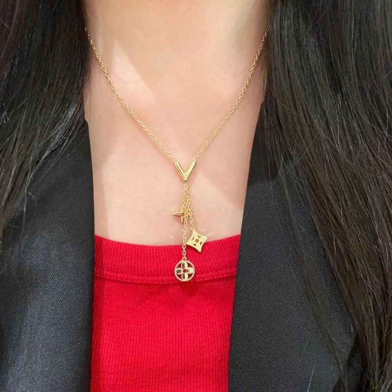 Soft Louis Vuitton Necklaces 251001