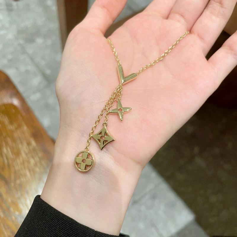Soft Louis Vuitton Necklaces 251001