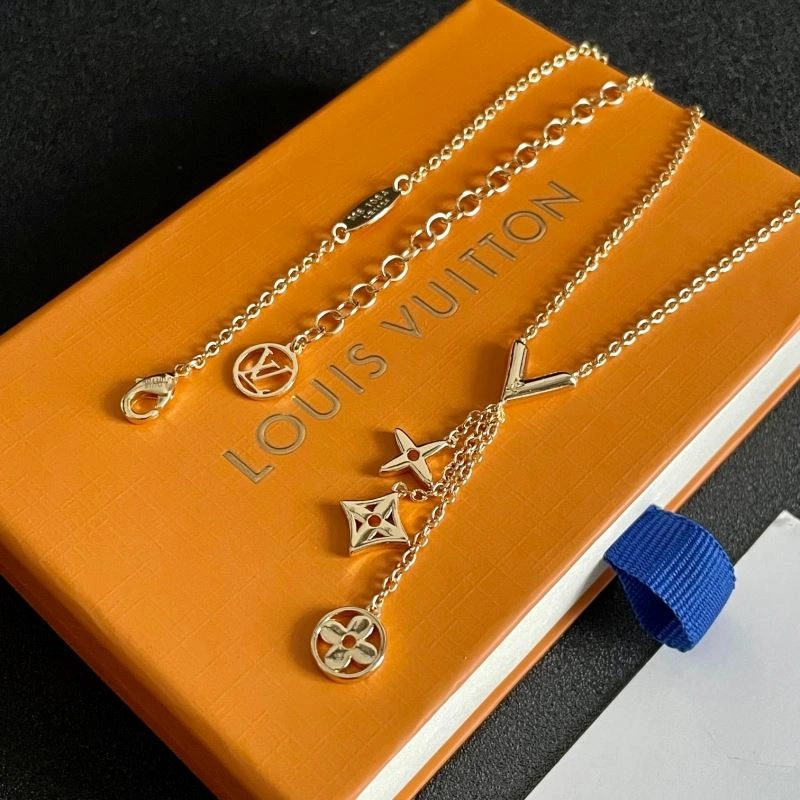 Soft Louis Vuitton Necklaces 251001