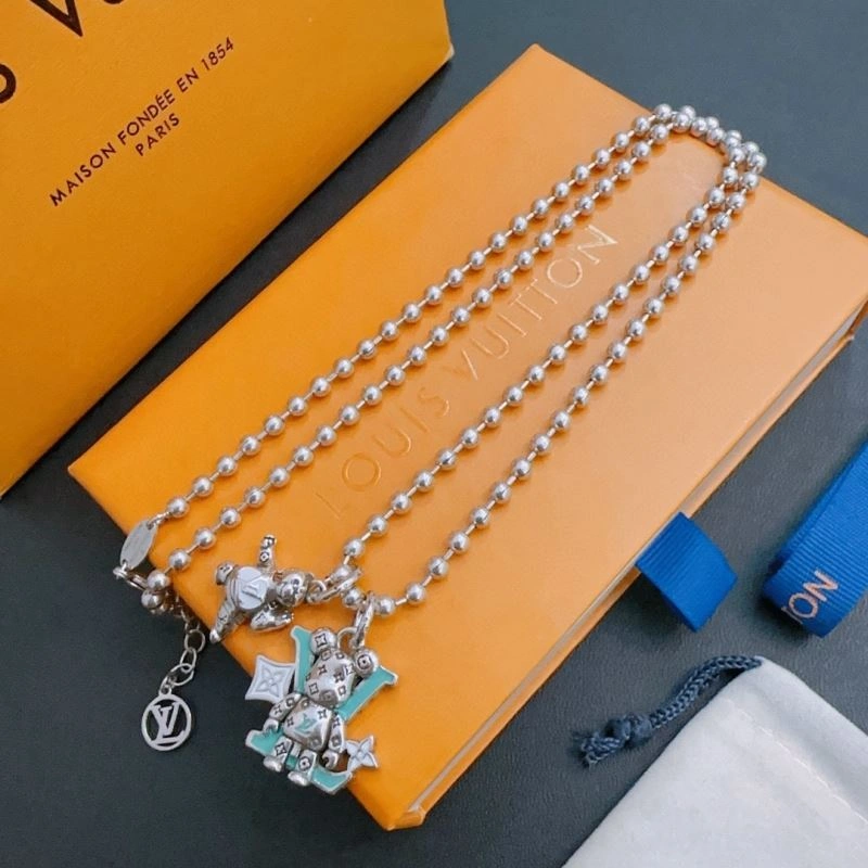 Louis Vuitton Necklaces Elegant 250996