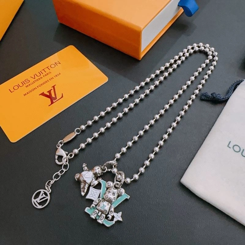 Louis Vuitton Necklaces Elegant 250996