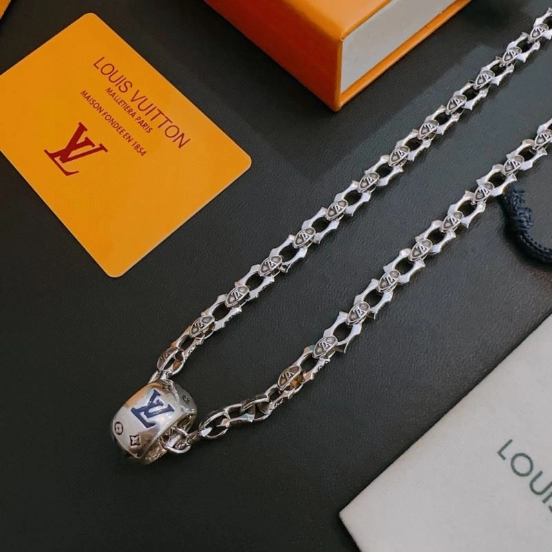 WellDesigned Louis Vuitton Necklaces 250994