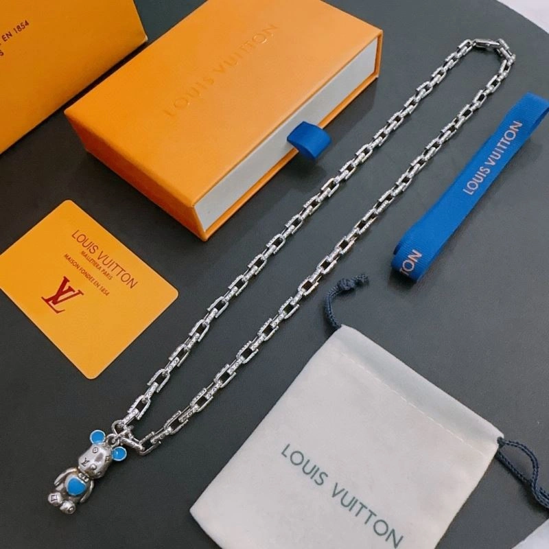 Louis Vuitton Necklaces WrinkleFree 250998