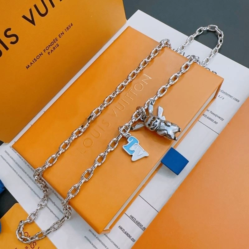 Louis Vuitton Necklaces Modern 251004