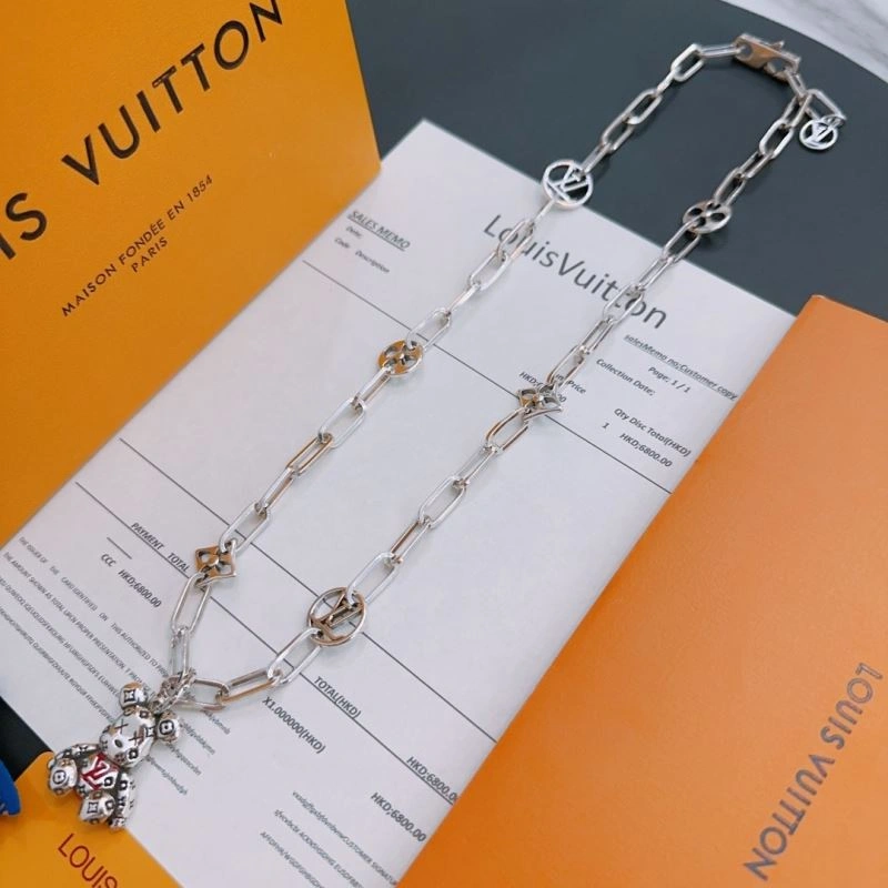 Louis Vuitton Necklaces Bold 251012