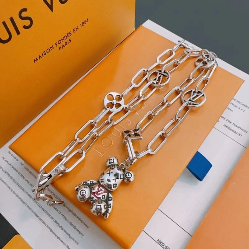 Louis Vuitton Necklaces Bold 251012