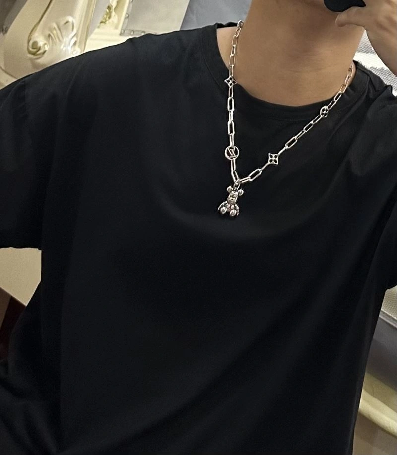 Louis Vuitton Necklaces Bold 251012