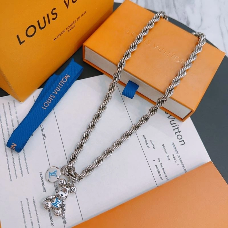 Louis Vuitton Necklaces SportInspired 251008