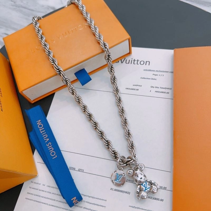 Louis Vuitton Necklaces SportInspired 251008