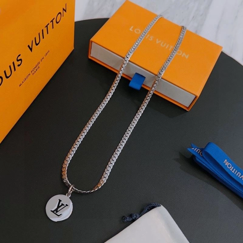 Louis Vuitton Necklaces Reliable 250924
