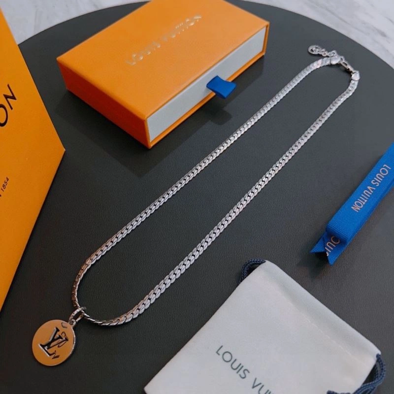 Louis Vuitton Necklaces Reliable 250924