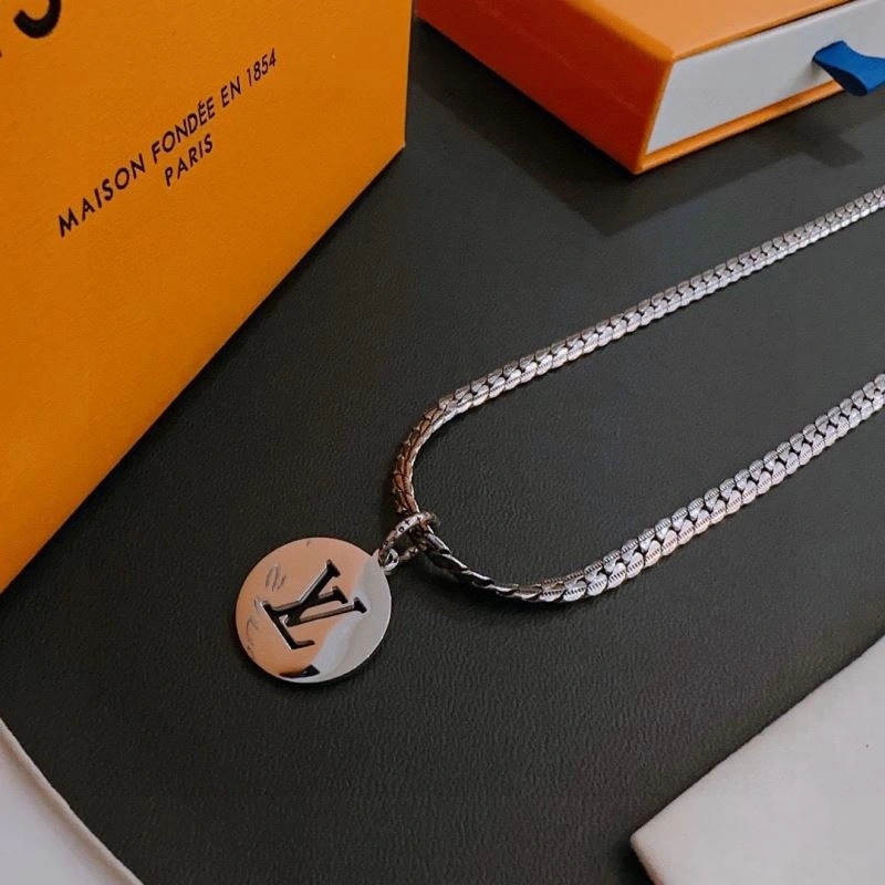 Louis Vuitton Necklaces Reliable 250924