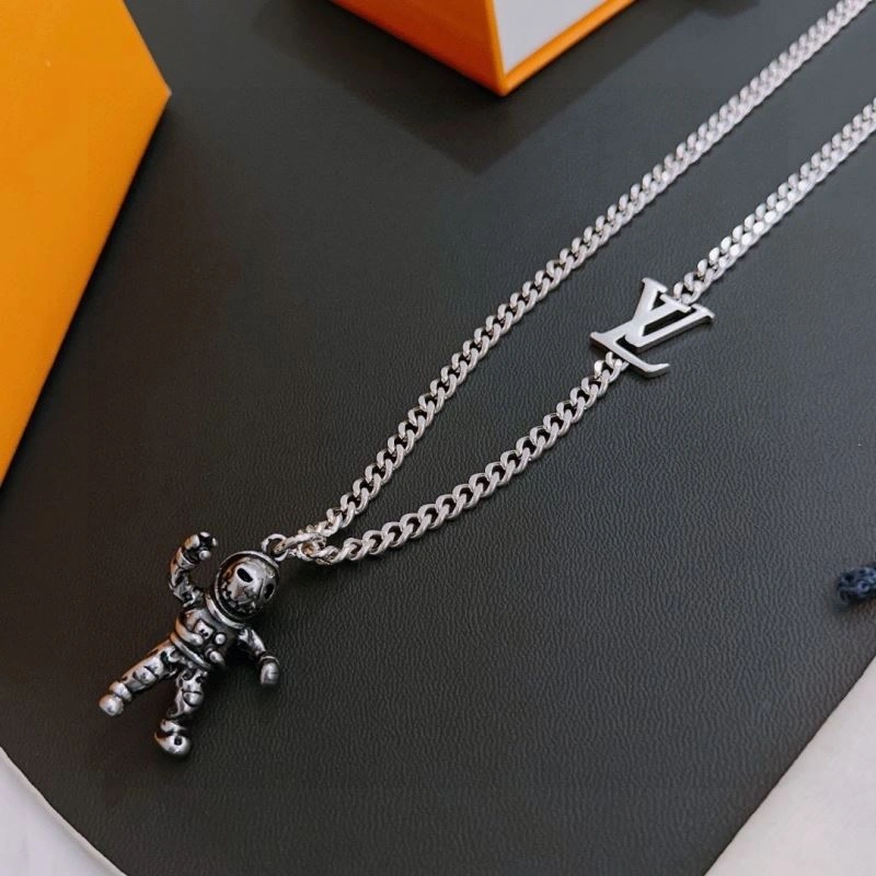 HighPerformance Louis Vuitton Necklaces 250918