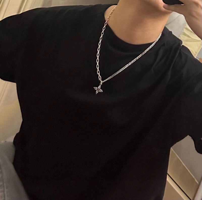Louis Vuitton Necklaces Tailored 250928
