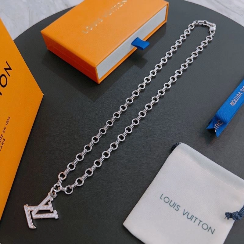 RelaxedFit Louis Vuitton Necklaces 250903
