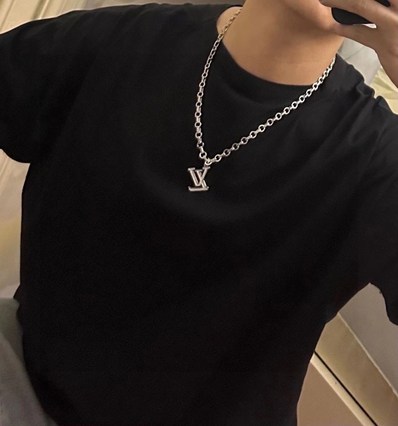 RelaxedFit Louis Vuitton Necklaces 250903