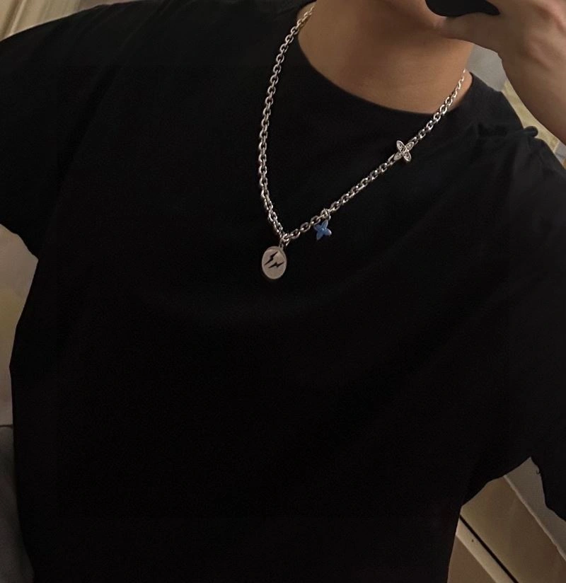 Louis Vuitton Necklaces Premium 250917