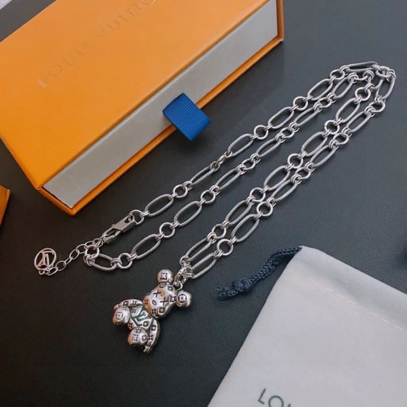 Louis Vuitton Necklaces Durable 250919
