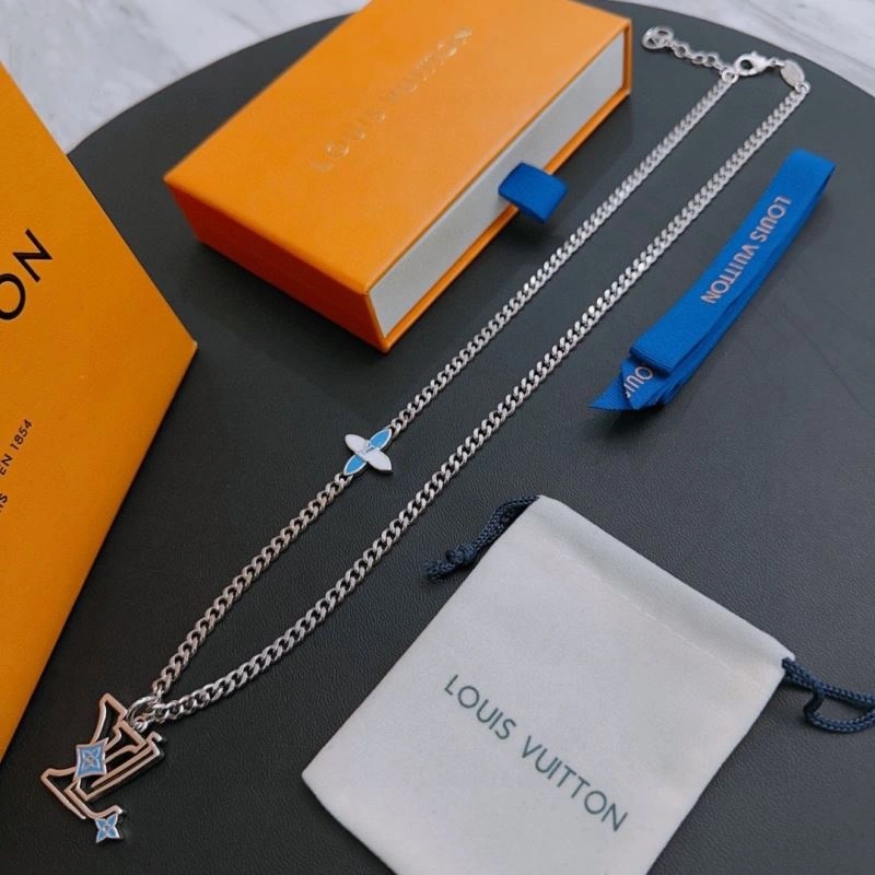 Louis Vuitton Necklaces Cozy 250911
