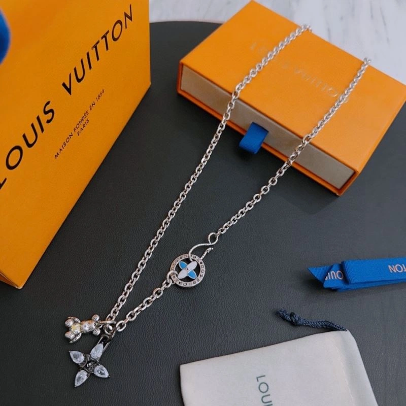 EasyCare Louis Vuitton Necklaces 250927
