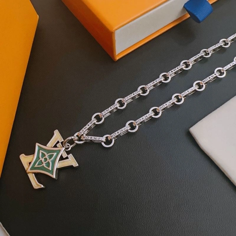 Lightweight Louis Vuitton Necklaces 250923