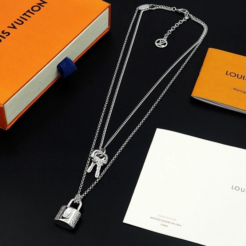 MultiPurpose Louis Vuitton Necklaces 250926