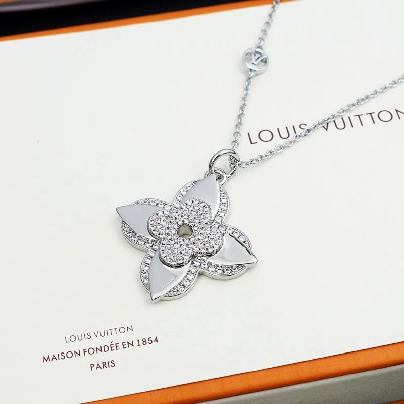 Louis Vuitton Necklaces RelaxedFit 250899