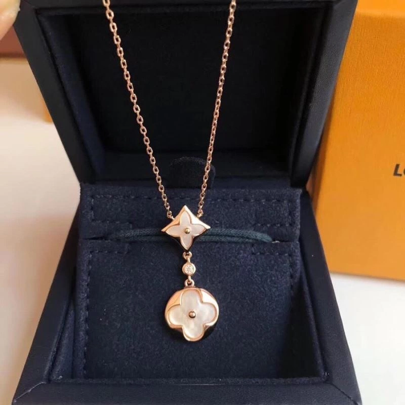ZeroBulk Louis Vuitton Necklaces 250897