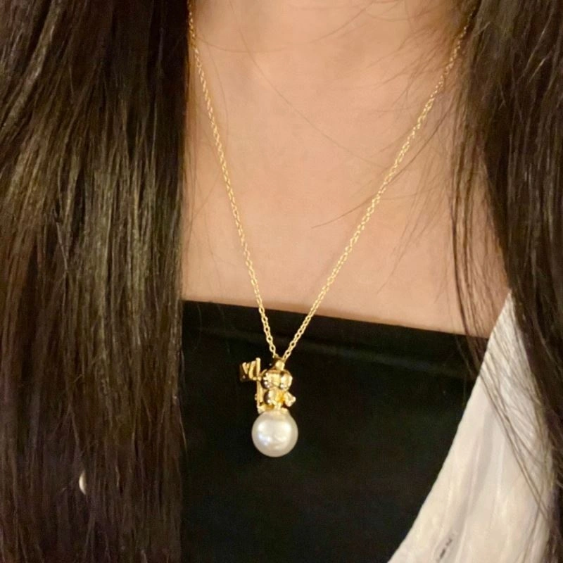 Louis Vuitton Necklaces Flexible 250896
