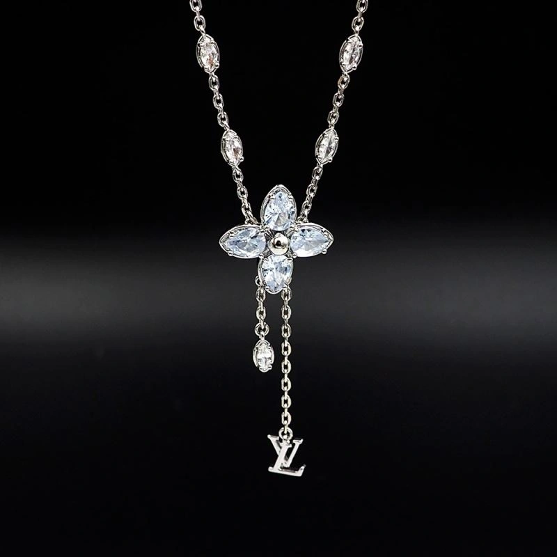 Louis Vuitton Necklaces Durable 250895