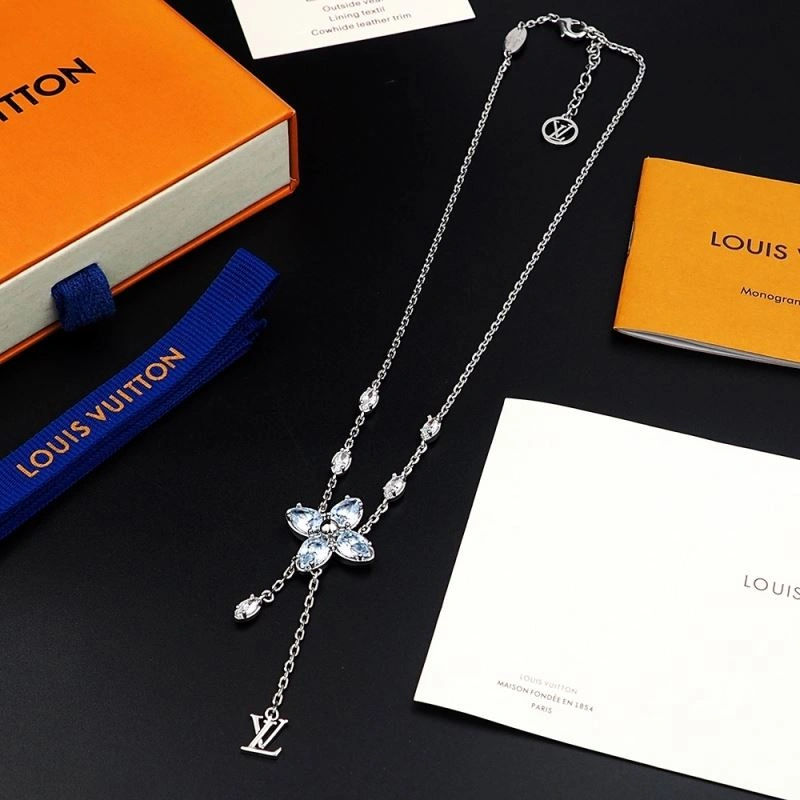 Louis Vuitton Necklaces Durable 250895
