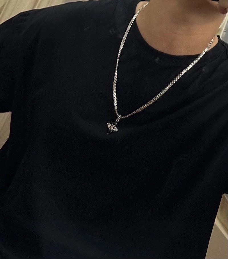 Louis Vuitton Necklaces Original 250893