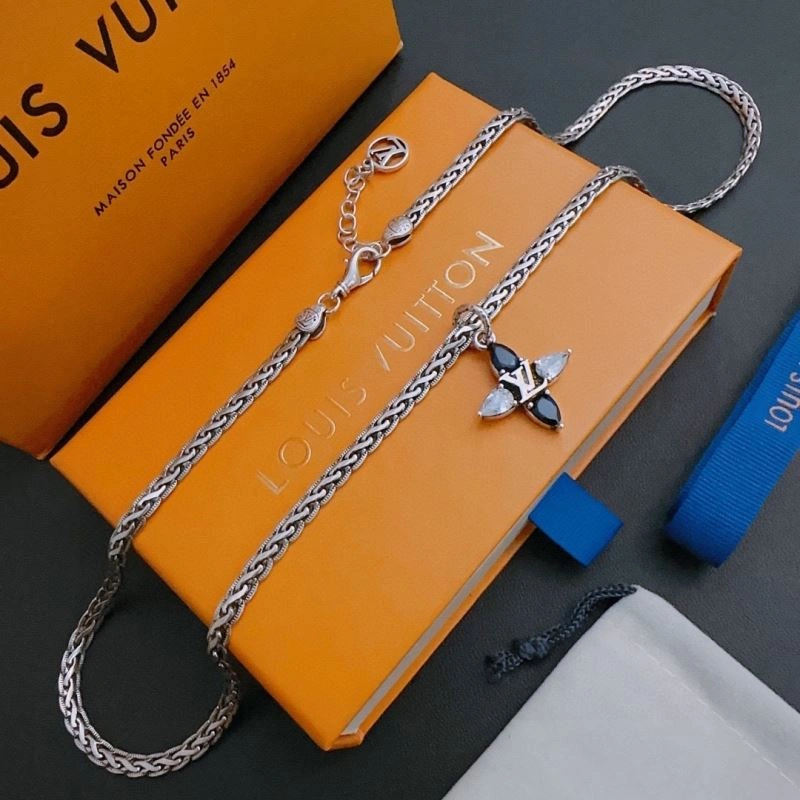 Louis Vuitton Necklaces Original 250893
