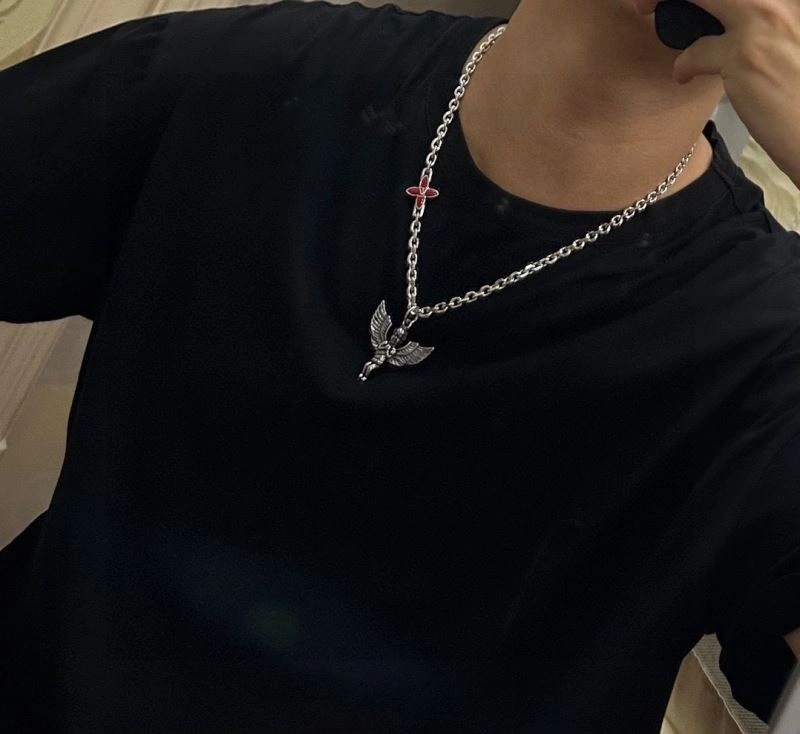 Louis Vuitton Necklaces Soft 250892