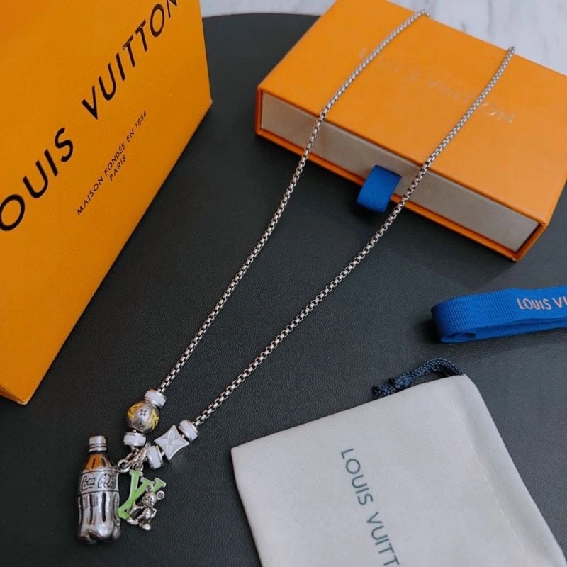 Louis Vuitton Necklaces Comfortable 250872
