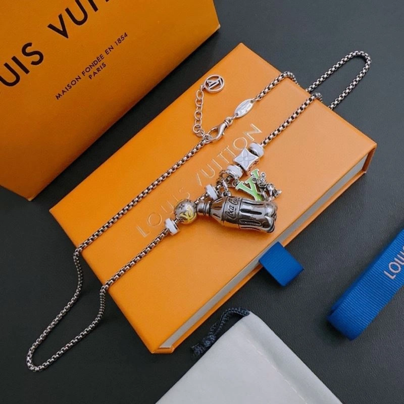 Louis Vuitton Necklaces Comfortable 250872