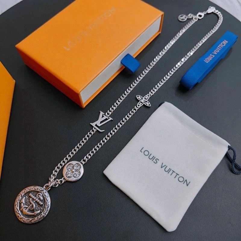 Soft Louis Vuitton Necklaces 250865