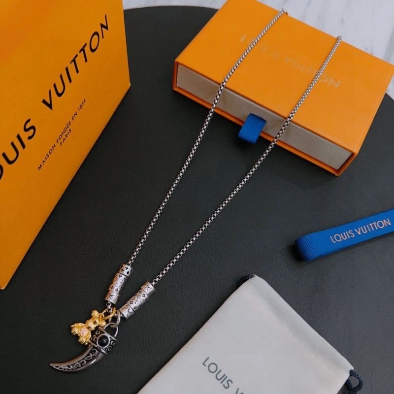Unisex Louis Vuitton Necklaces 250888