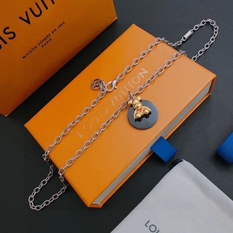 TravelReady Louis Vuitton Necklaces 250875