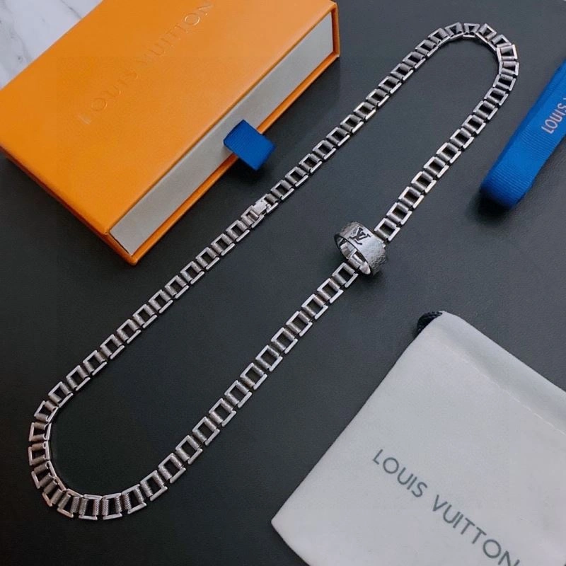 Louis Vuitton Necklaces Reliable 250878