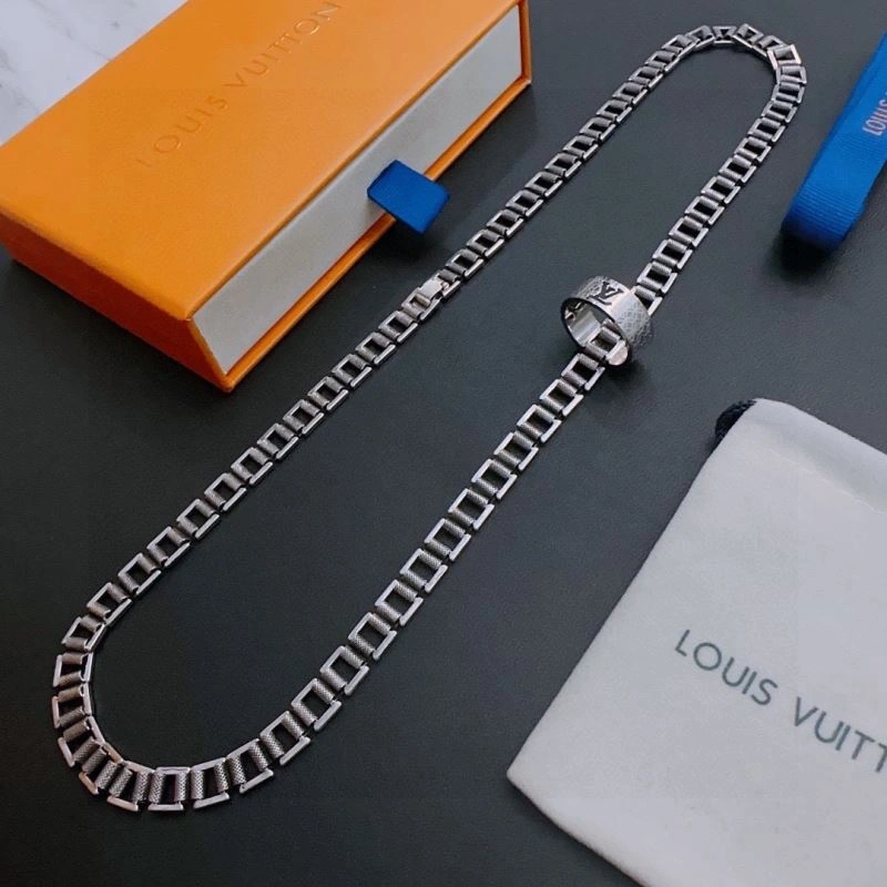 Louis Vuitton Necklaces Reliable 250878