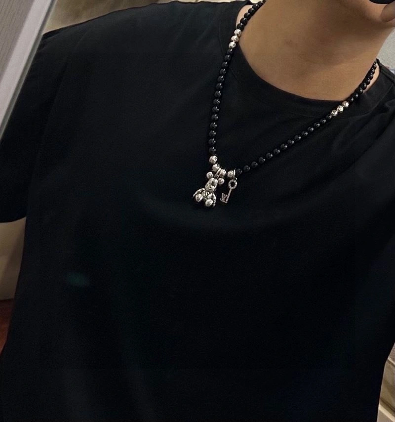 Louis Vuitton Necklaces Tailored 250885