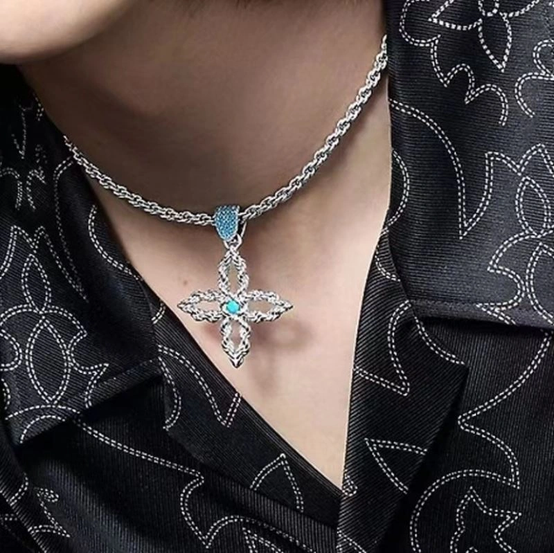 Louis Vuitton Necklaces Packable 250880