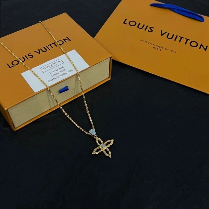 Louis Vuitton Necklaces Flexible 250867
