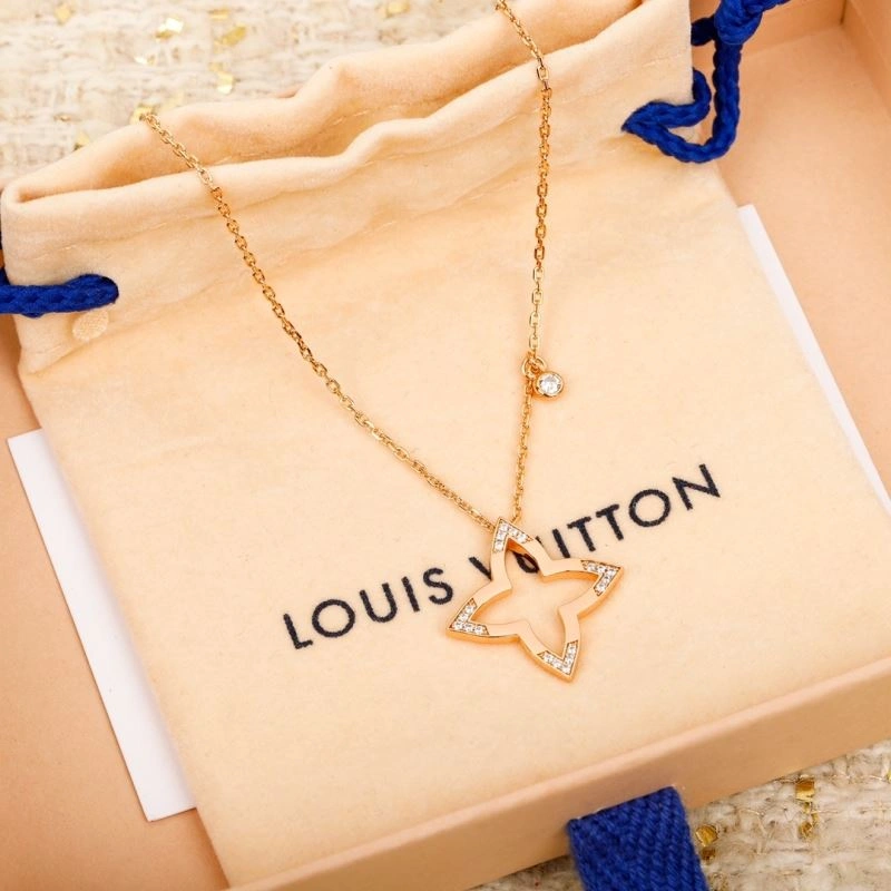 Sophisticated Louis Vuitton Necklaces 250868