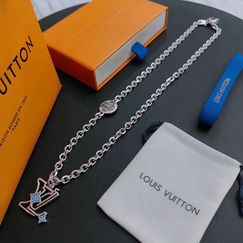 Louis Vuitton Necklaces Comfortable 250565