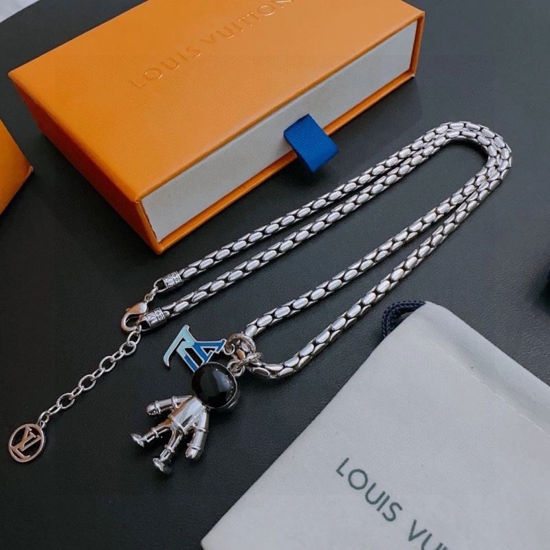 SoftTouch Louis Vuitton Necklaces 250549